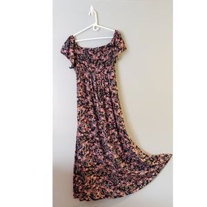 Floral maternity dress new with tag